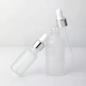 essential oil glass dropper bottle