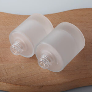 flat shoulder dropper bottle for cosmetics