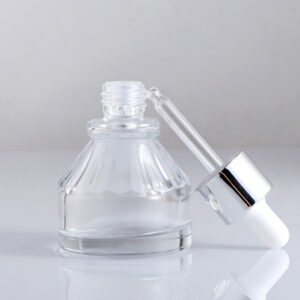 cosmetic dropper bottle