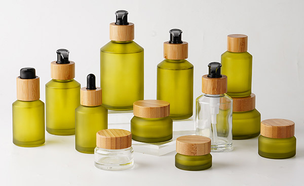 glass cosmeticst bottles and jars
